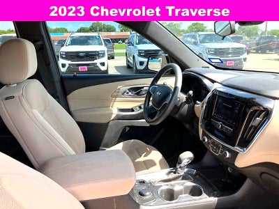 2023 Chevrolet Traverse LS