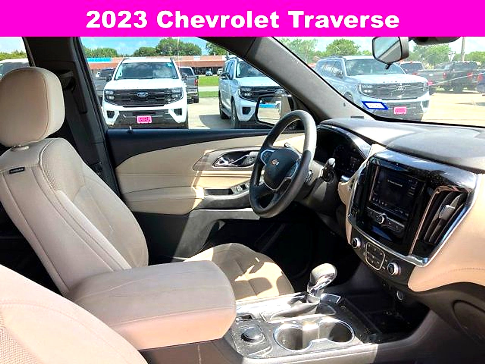 2023 Chevrolet Traverse LS