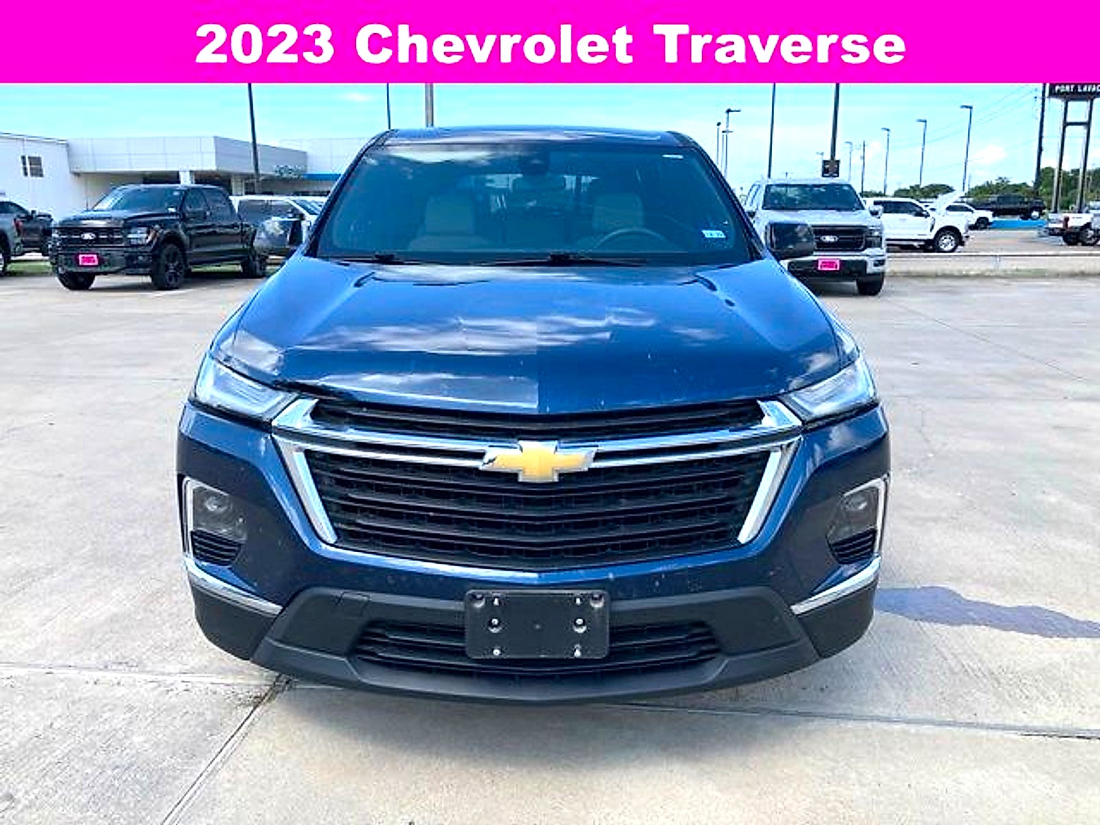 2023 Chevrolet Traverse LS