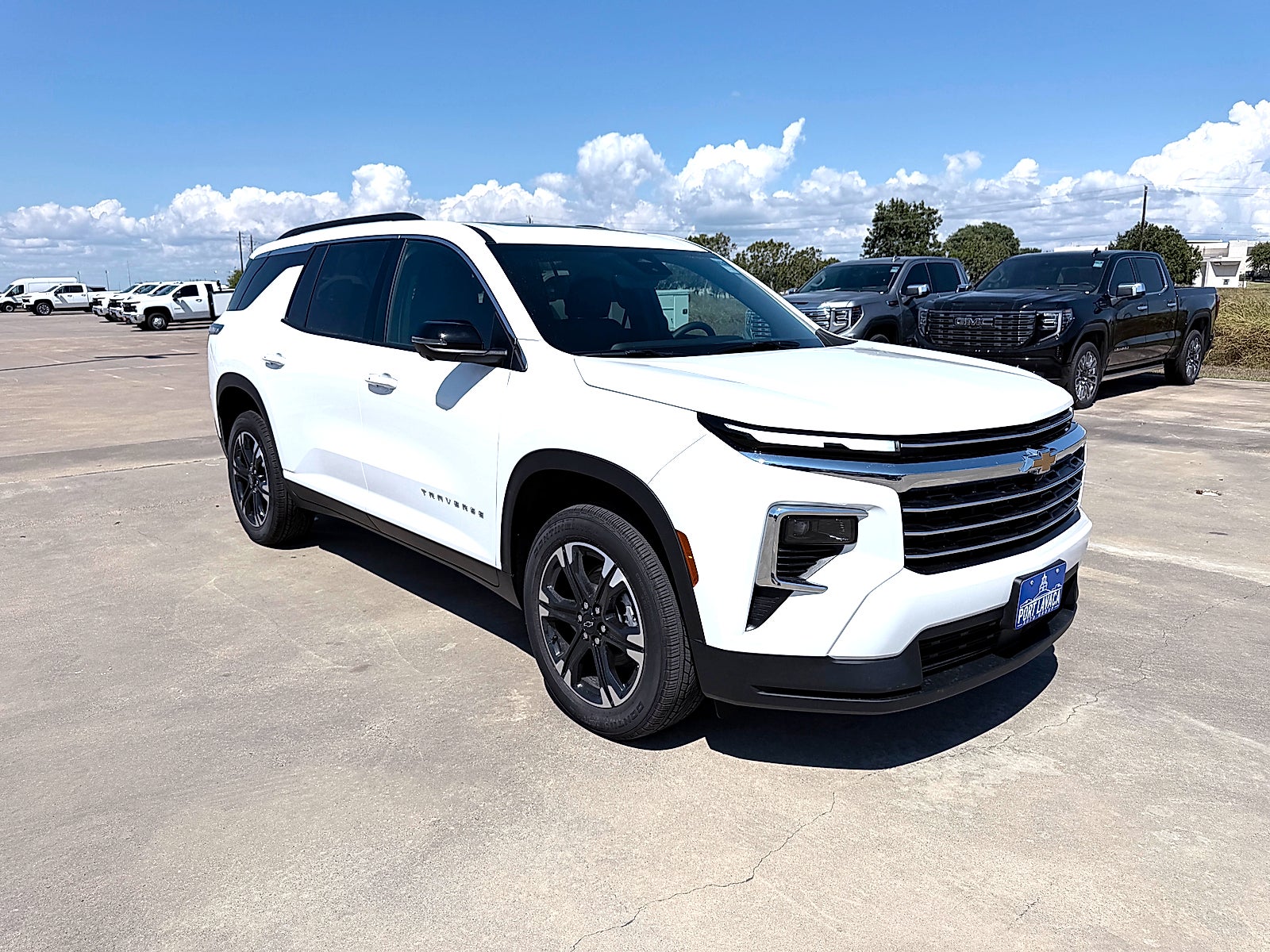 2027 Chevrolet Traverse LT