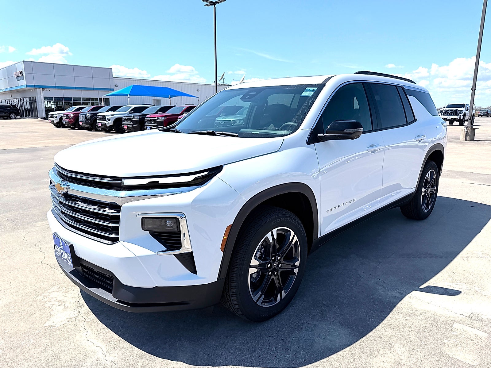 2027 Chevrolet Traverse LT