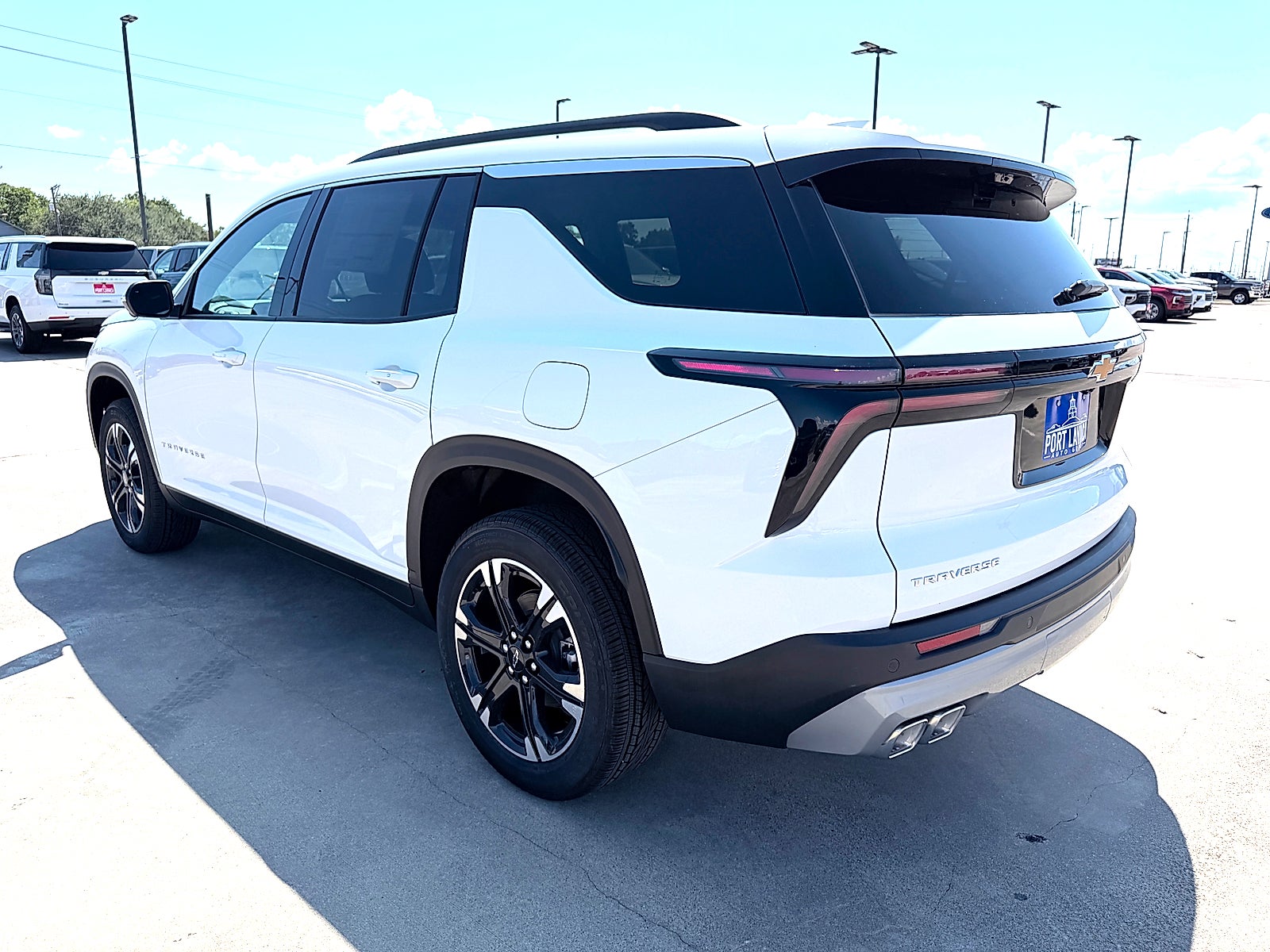 2027 Chevrolet Traverse LT