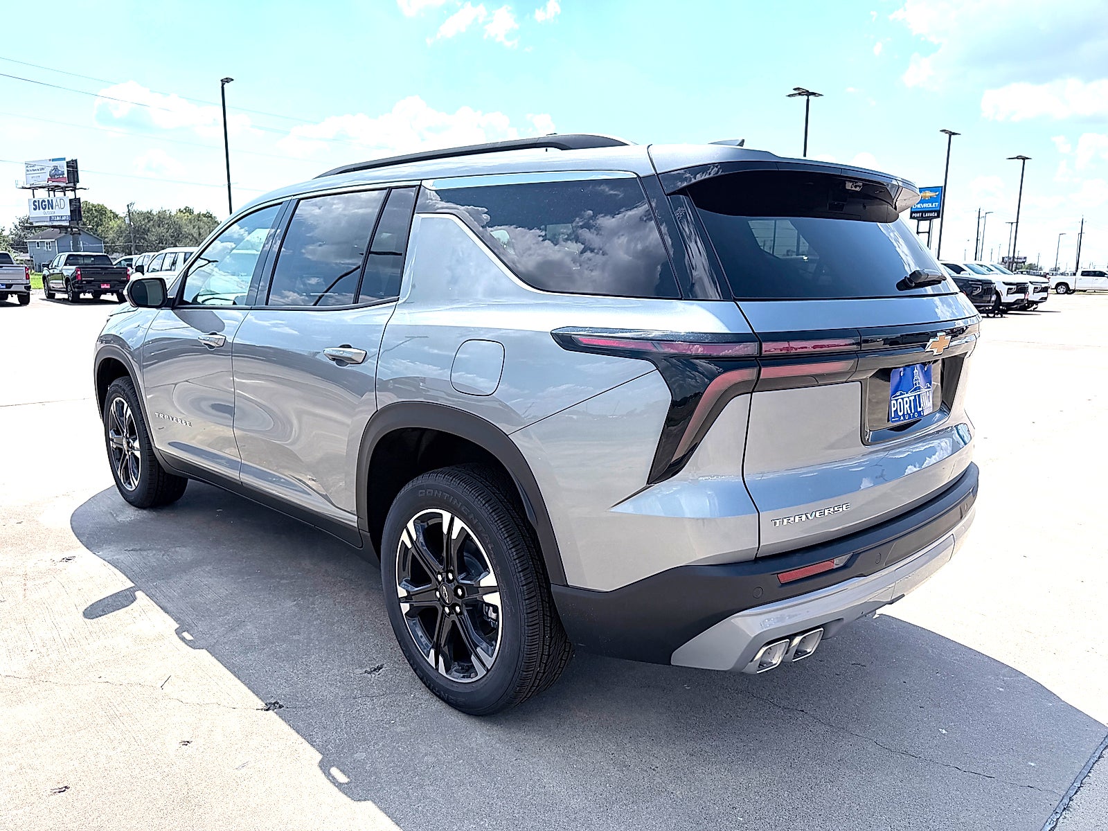 2027 Chevrolet Traverse LT