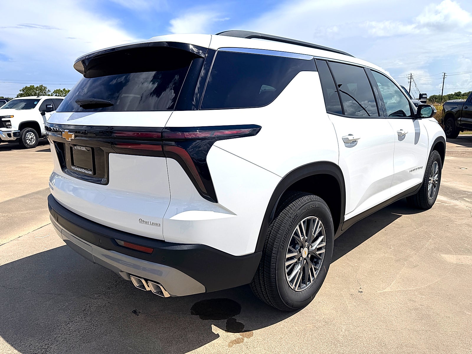 2027 Chevrolet Traverse LT