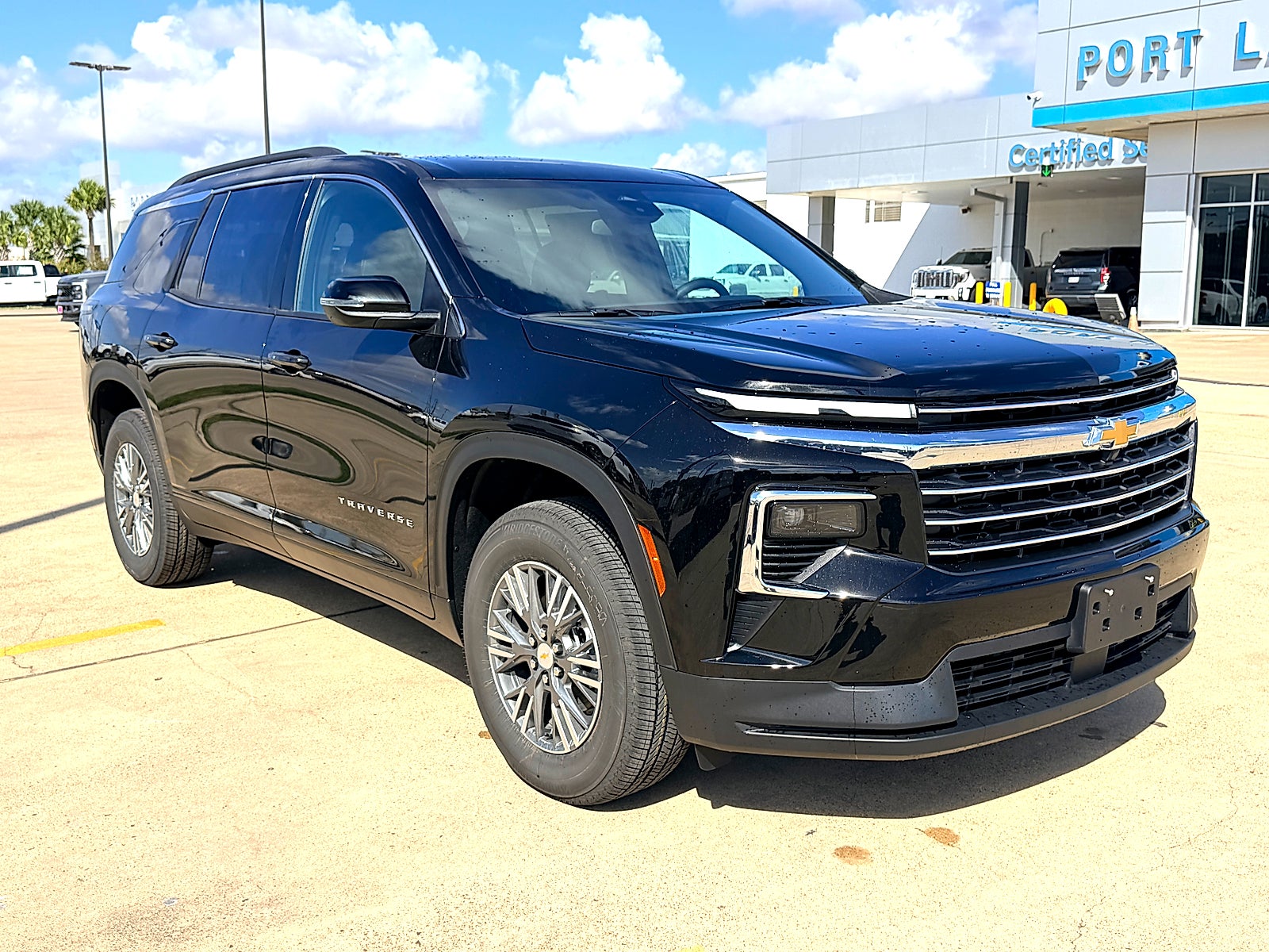 2027 Chevrolet Traverse LT