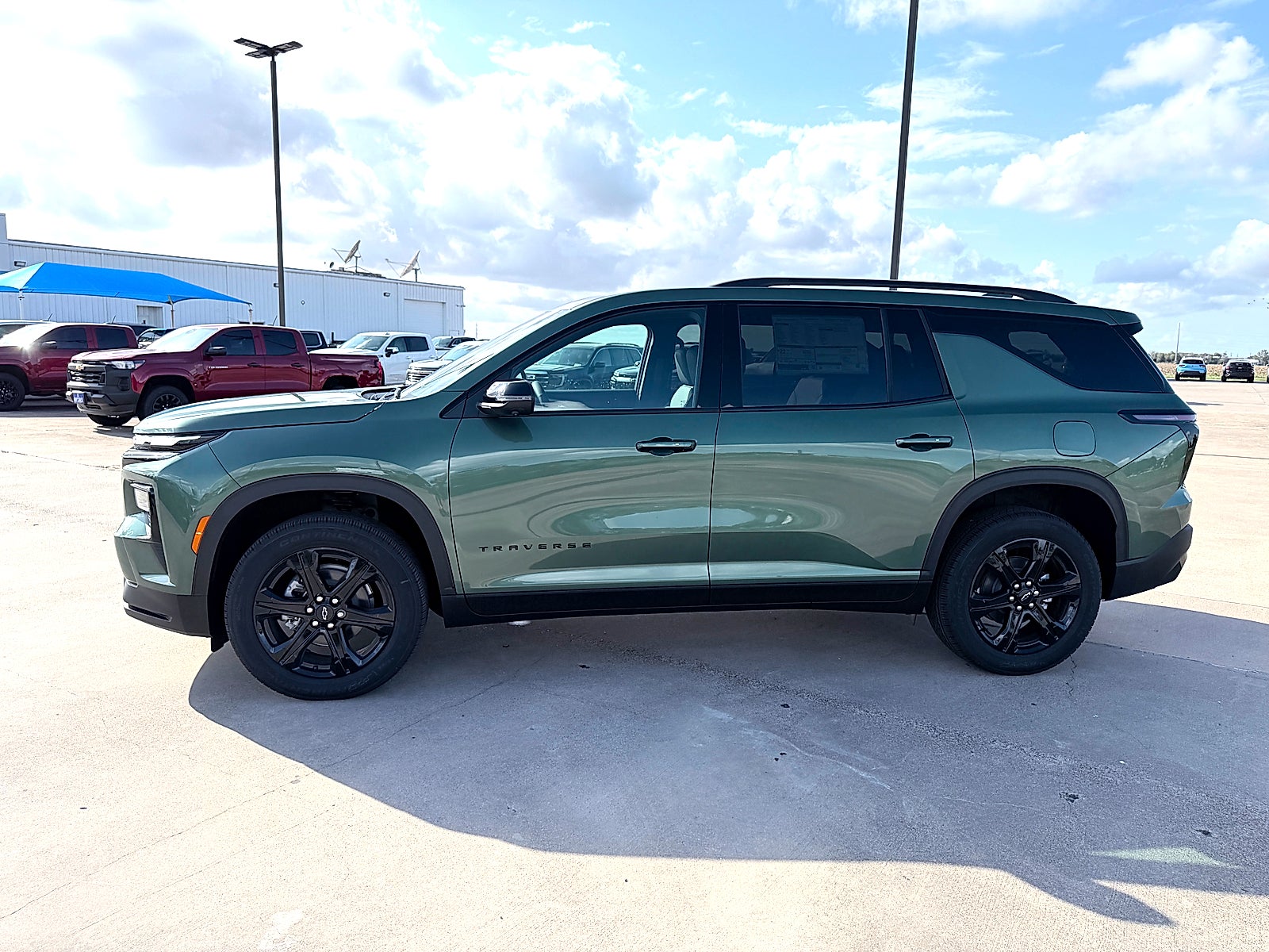 2027 Chevrolet Traverse LT