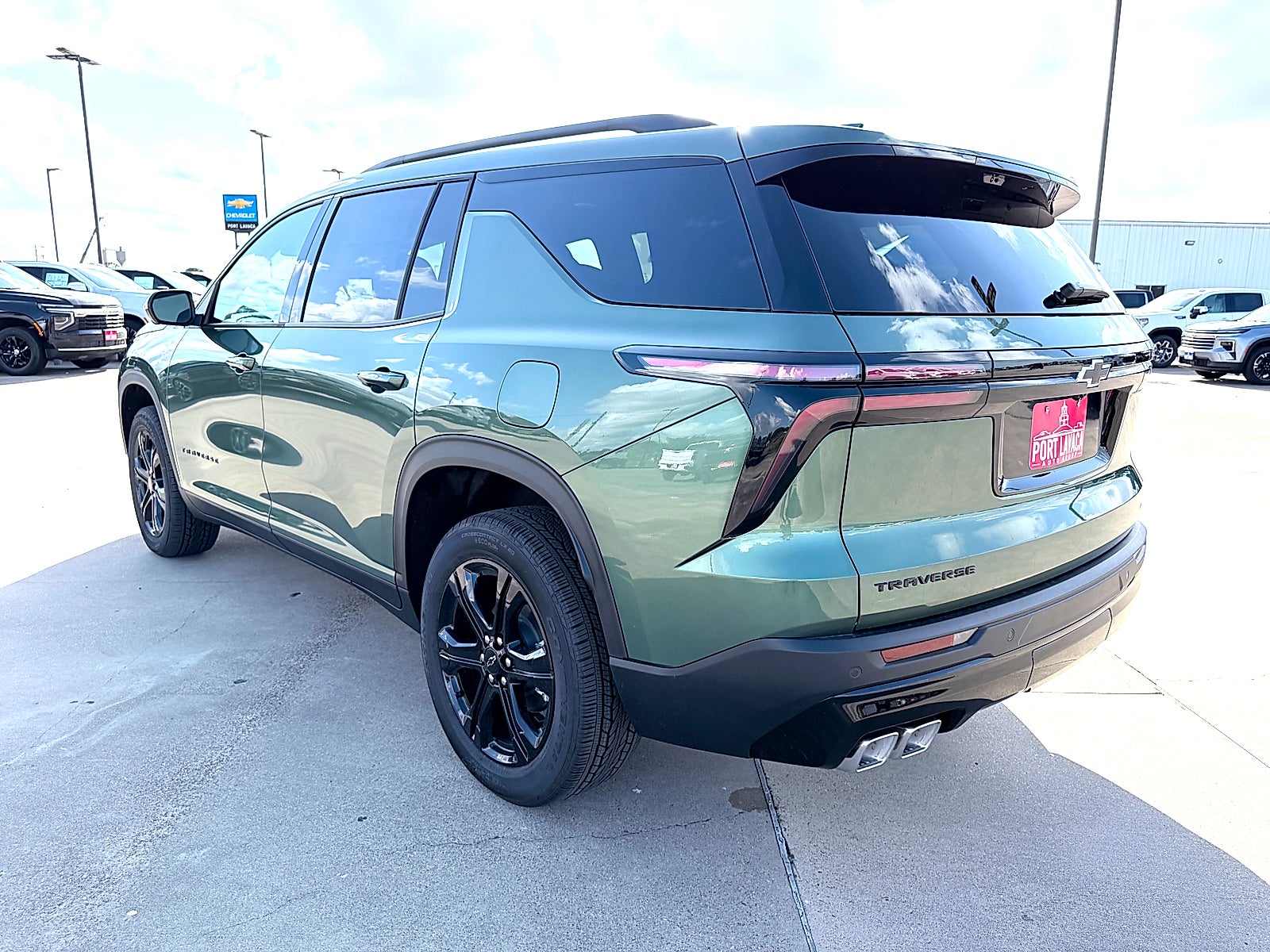2027 Chevrolet Traverse LT