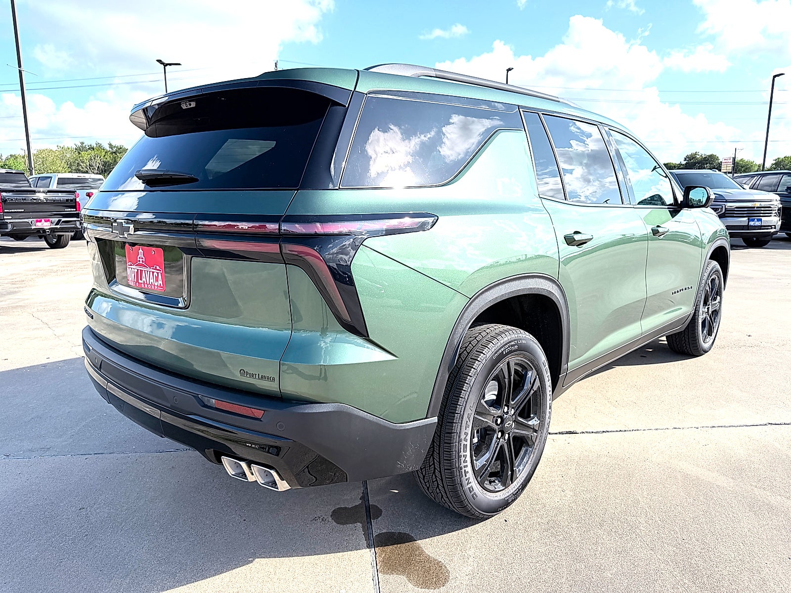 2027 Chevrolet Traverse LT