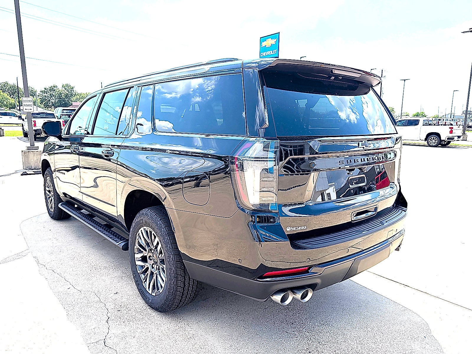 2027 Chevrolet Suburban Z71