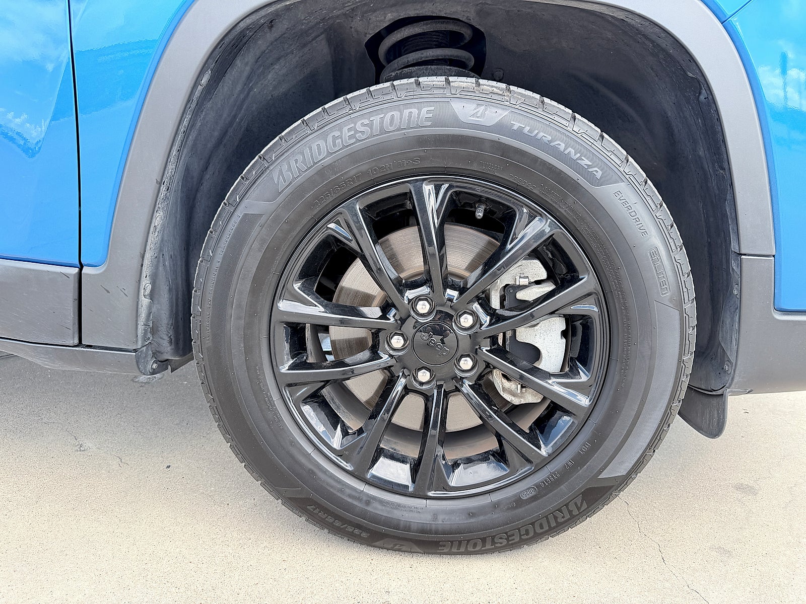 2023 Jeep Cherokee Altitude Lux 4x4