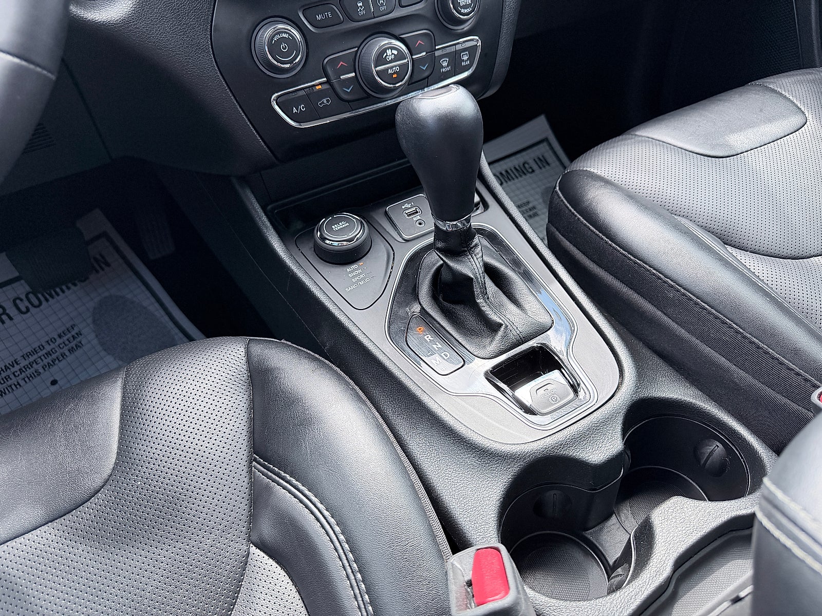 2023 Jeep Cherokee Altitude Lux 4x4