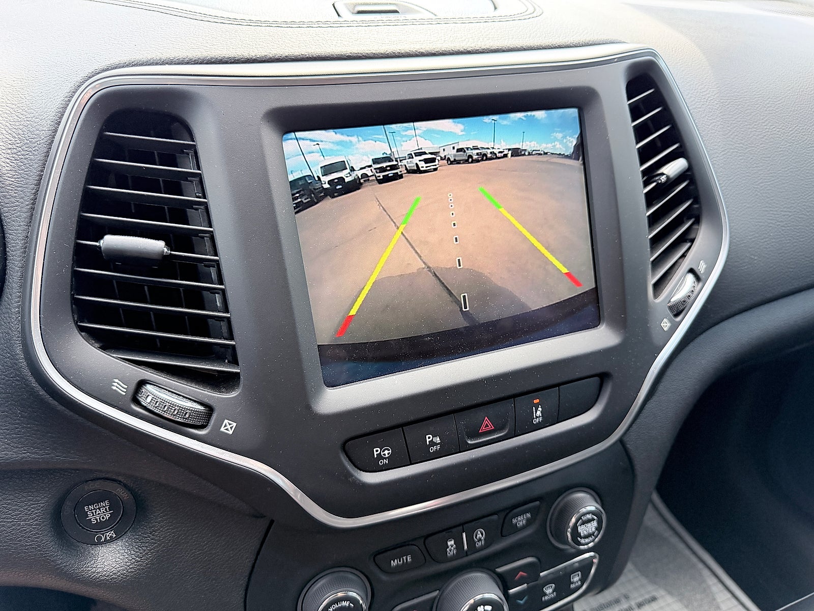 2023 Jeep Cherokee Altitude Lux 4x4