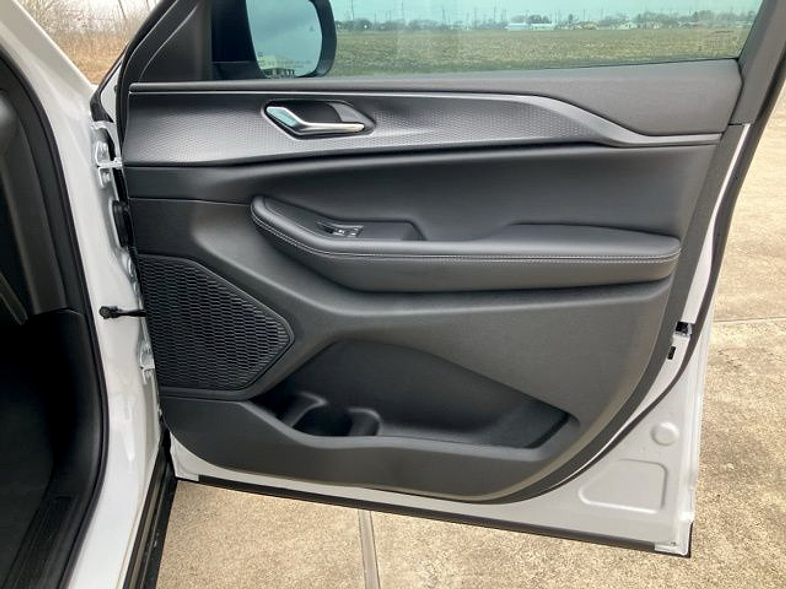 2026 Jeep Grand Cherokee Laredo X 4x2