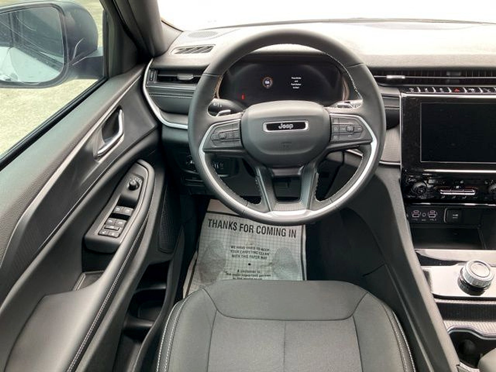 2026 Jeep Grand Cherokee Laredo X 4x2