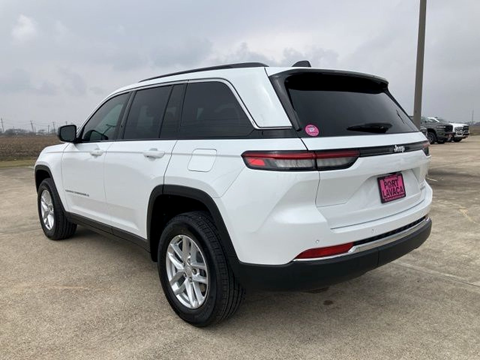 2026 Jeep Grand Cherokee Laredo X 4x2