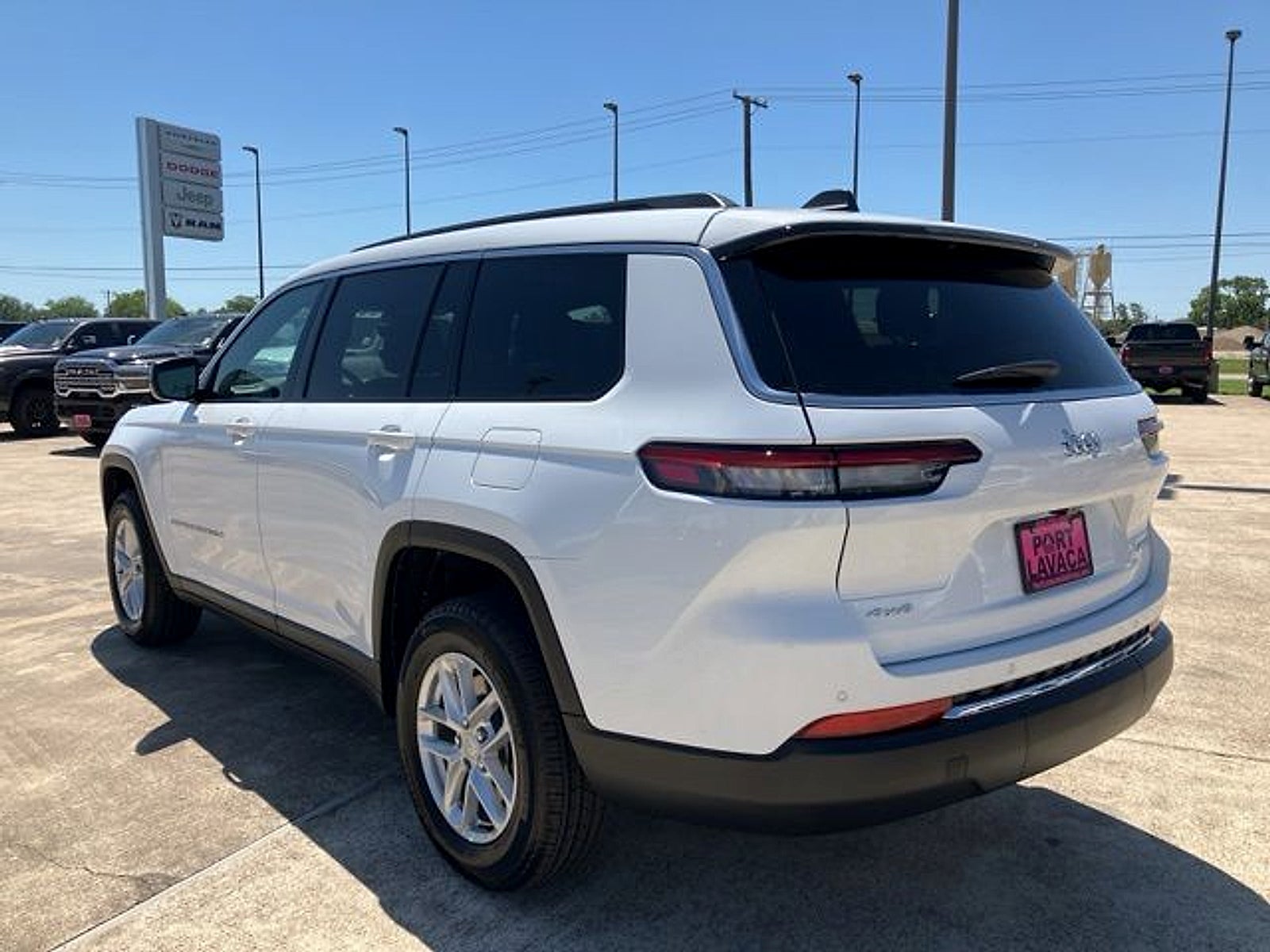 2026 Jeep Grand Cherokee L Laredo X 4x4