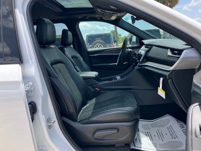 2026 Jeep Grand Cherokee L Altitude 4x4
