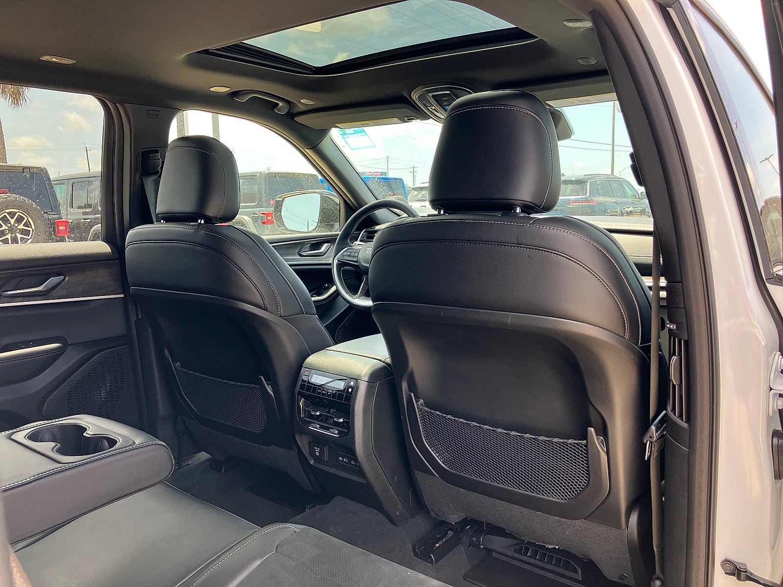 2026 Jeep Grand Cherokee L Altitude 4x4