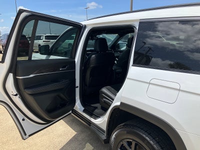 2026 Jeep Grand Cherokee L Altitude 4x4