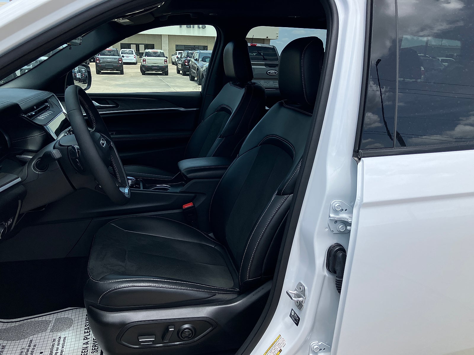 2026 Jeep Grand Cherokee L Altitude 4x4