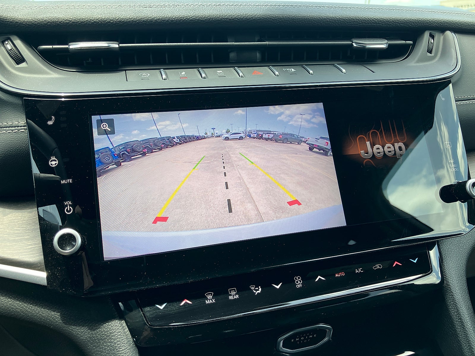 2026 Jeep Grand Cherokee L Altitude 4x4
