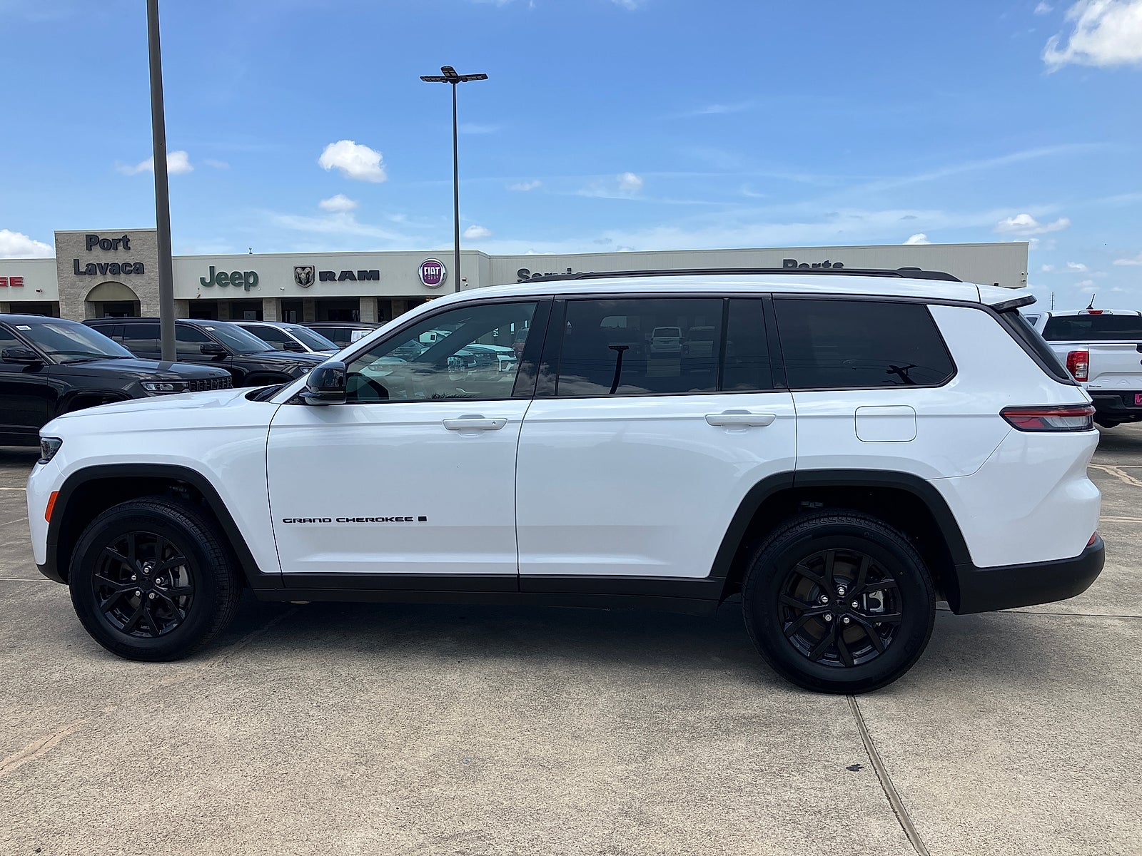 2026 Jeep Grand Cherokee L Altitude 4x4