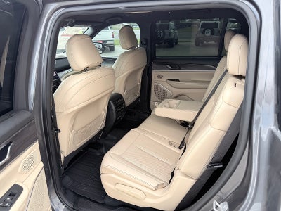 2023 Jeep Grand Cherokee L Limited 4x4