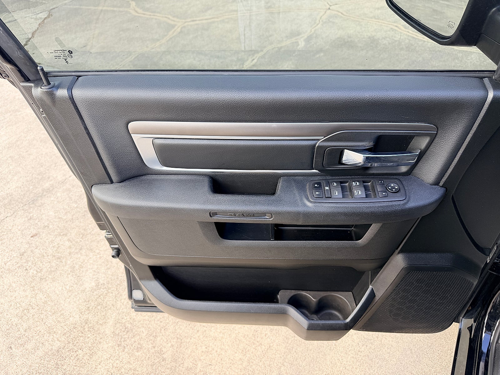 2023 RAM 1500 Classic Warlock Quad Cab 4x2 6'4" Box
