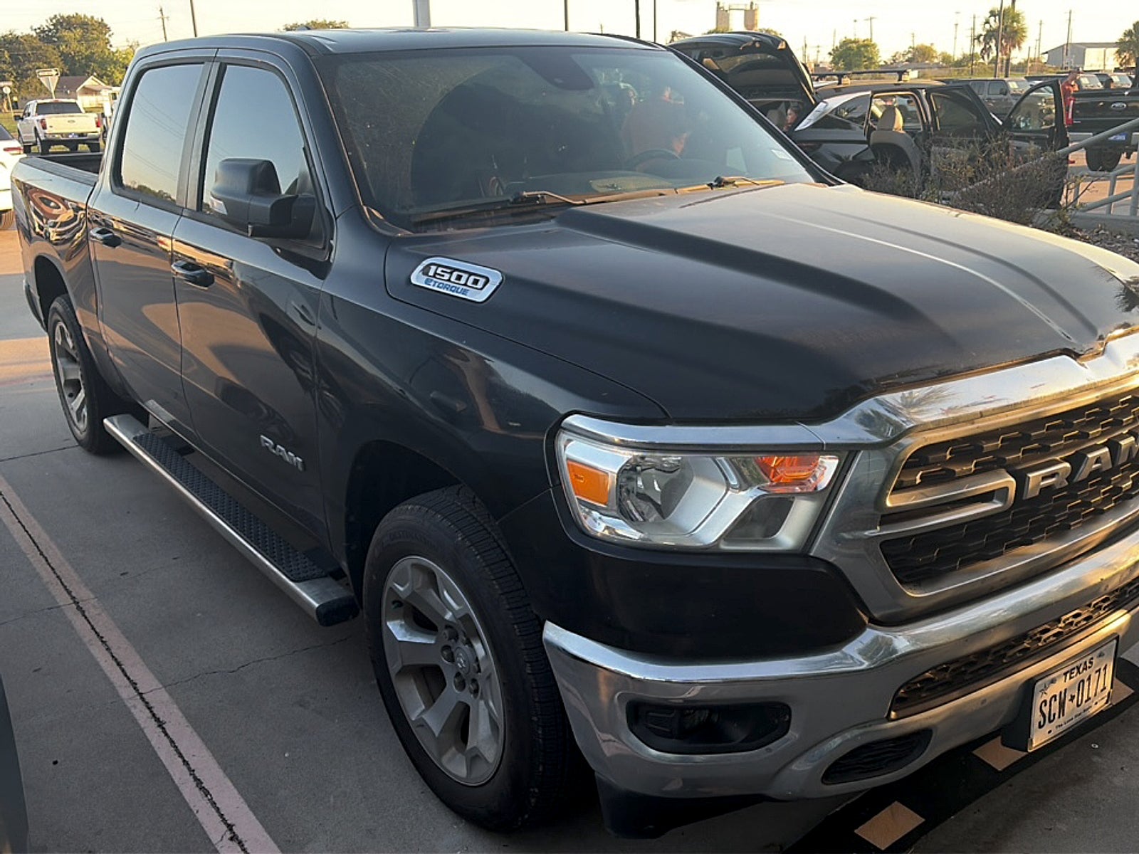 2022 RAM 1500 Lone Star Crew Cab 4x2 5'7" Box