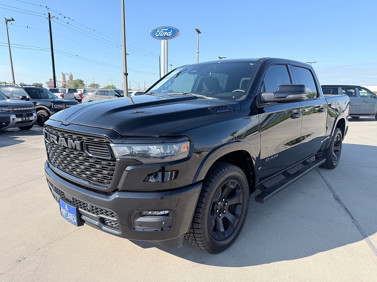 2025 RAM 1500 Big Horn Crew Cab 4x4 5'7" Box