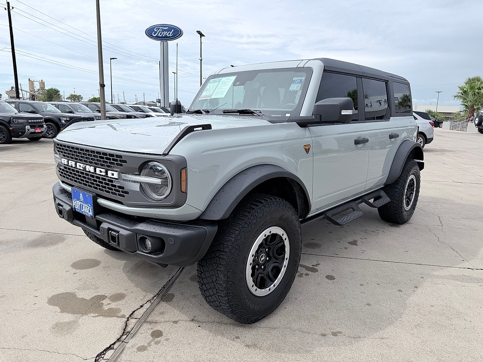 2023 Ford Bronco Badlands