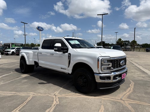 2023 Ford F-350 LARIAT