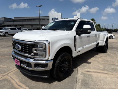 2023 Ford F-350 LARIAT