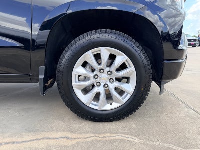 2022 Chevrolet Silverado 1500 2WD Crew Cab Short Bed Custom