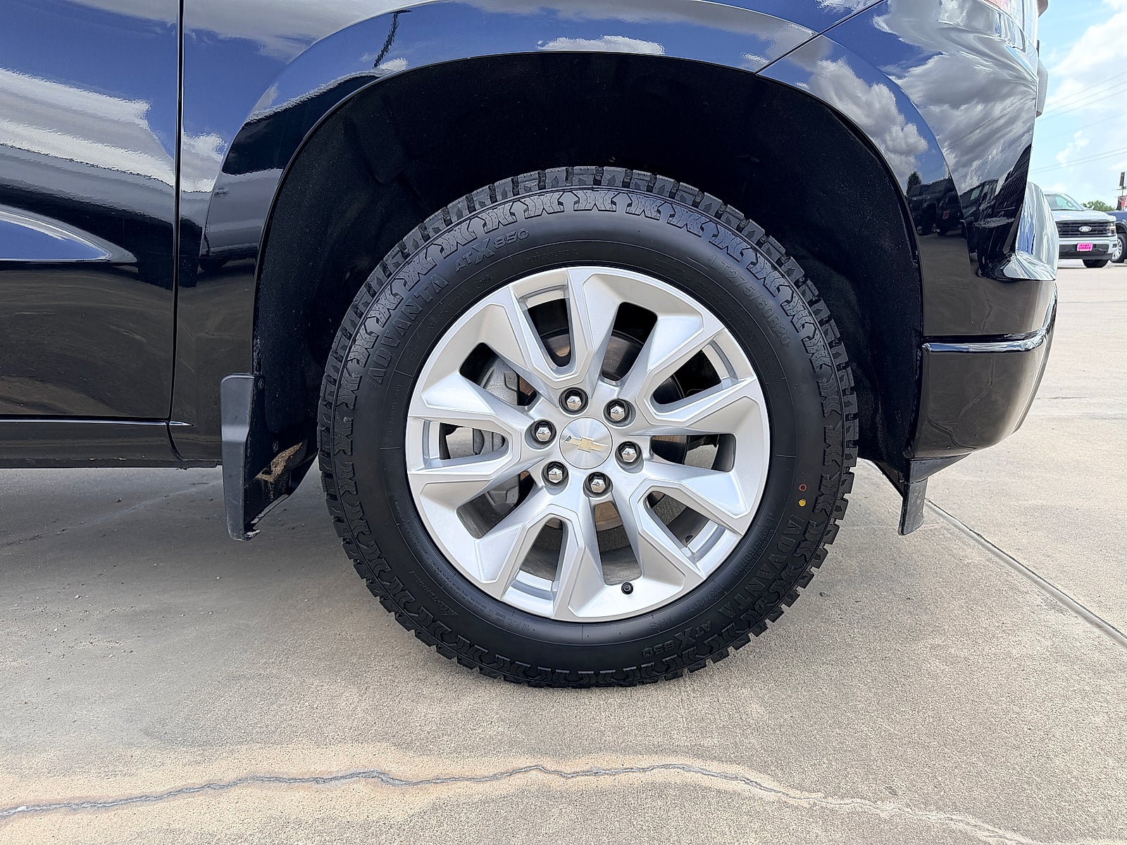 2022 Chevrolet Silverado 1500 2WD Crew Cab Short Bed Custom