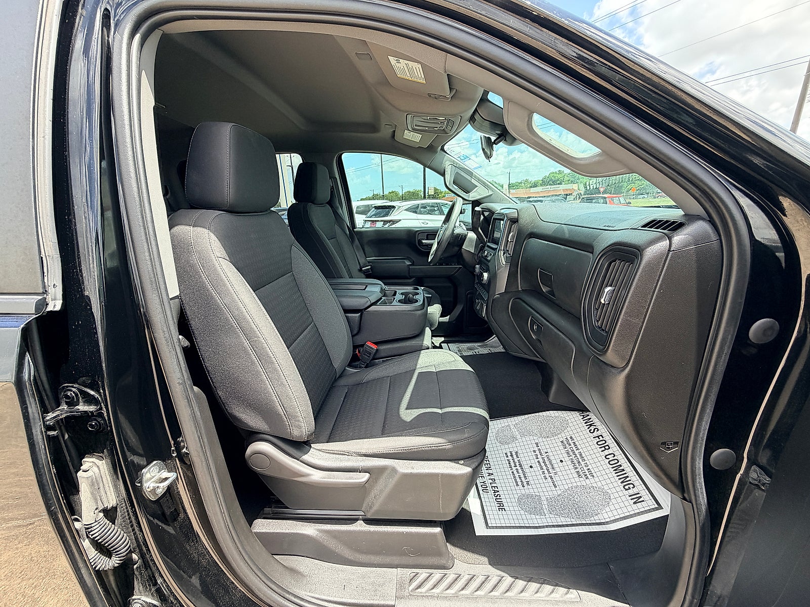 2022 Chevrolet Silverado 1500 2WD Crew Cab Short Bed Custom