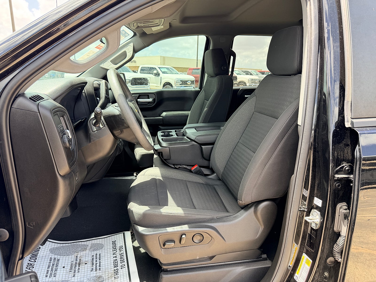 2022 Chevrolet Silverado 1500 2WD Crew Cab Short Bed Custom