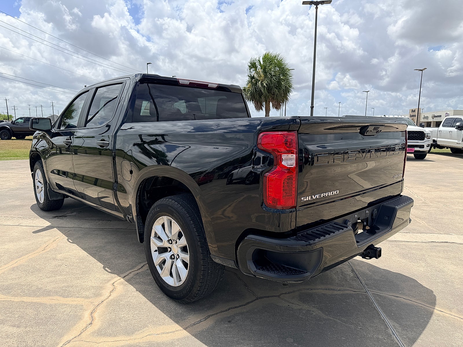 2022 Chevrolet Silverado 1500 2WD Crew Cab Short Bed Custom