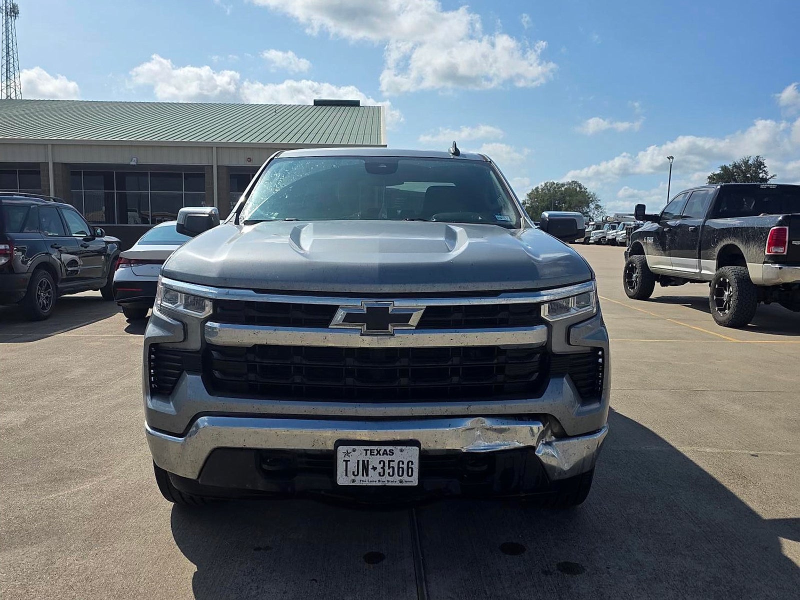 2023 Chevrolet Silverado 1500 4WD Crew Cab Standard Bed LT