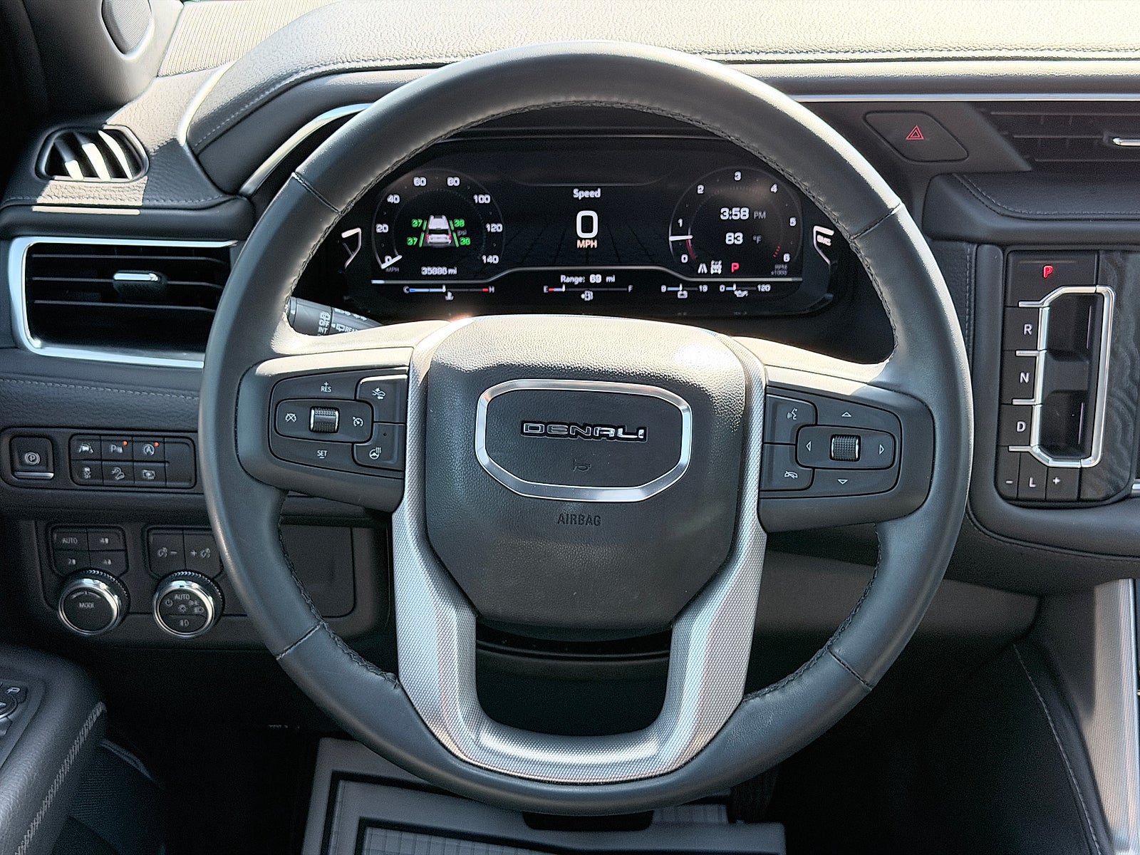 2024 GMC Yukon 4WD Denali