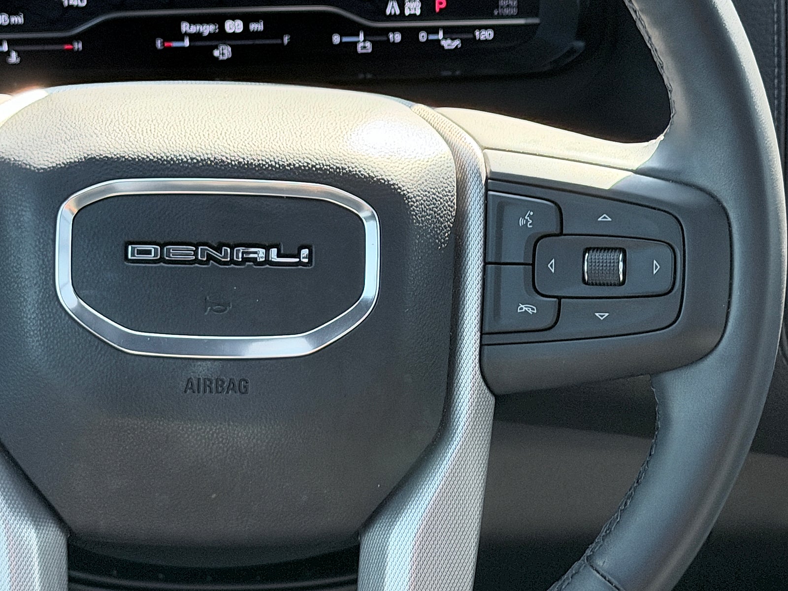 2024 GMC Yukon 4WD Denali