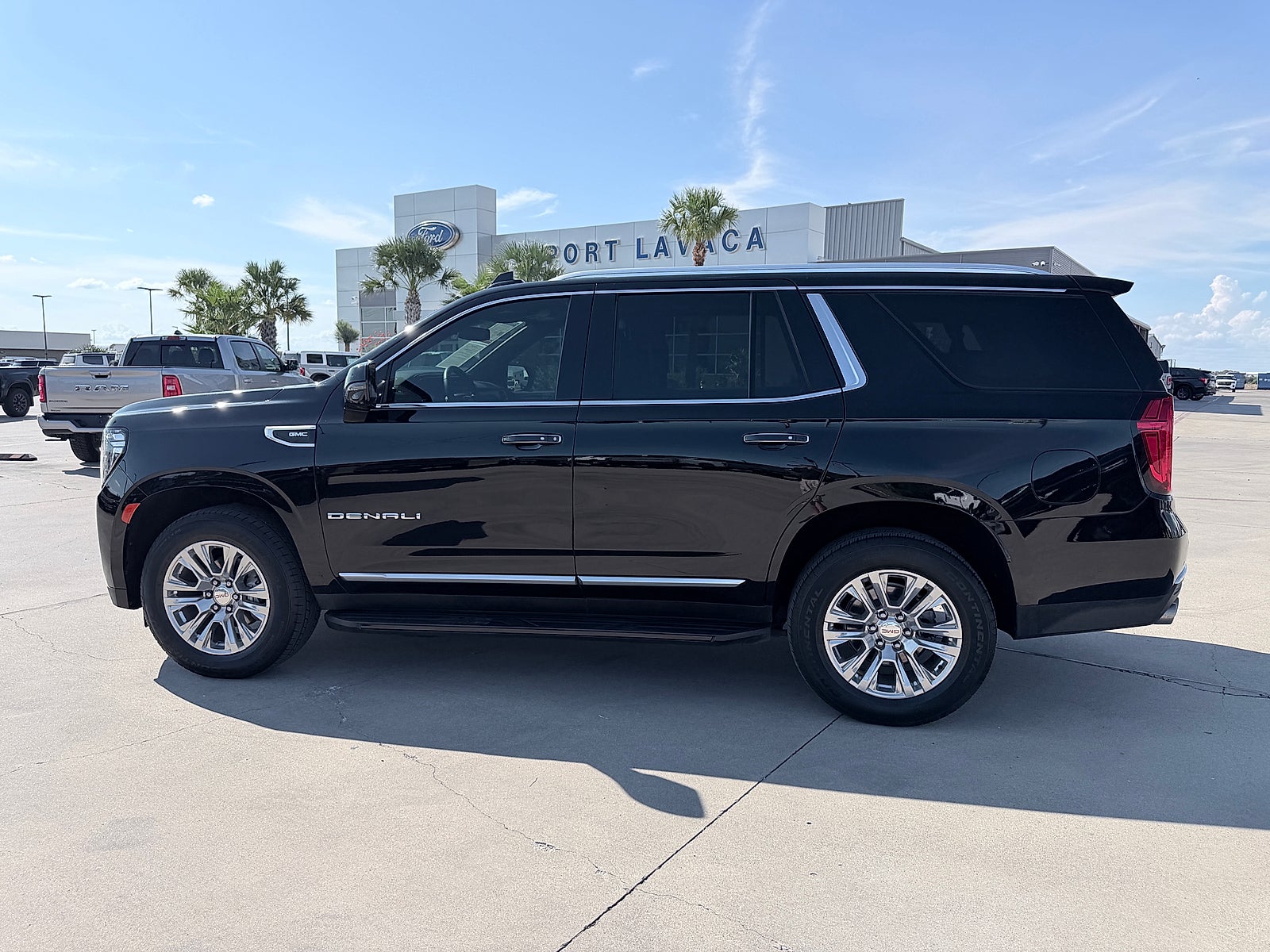 2024 GMC Yukon 4WD Denali