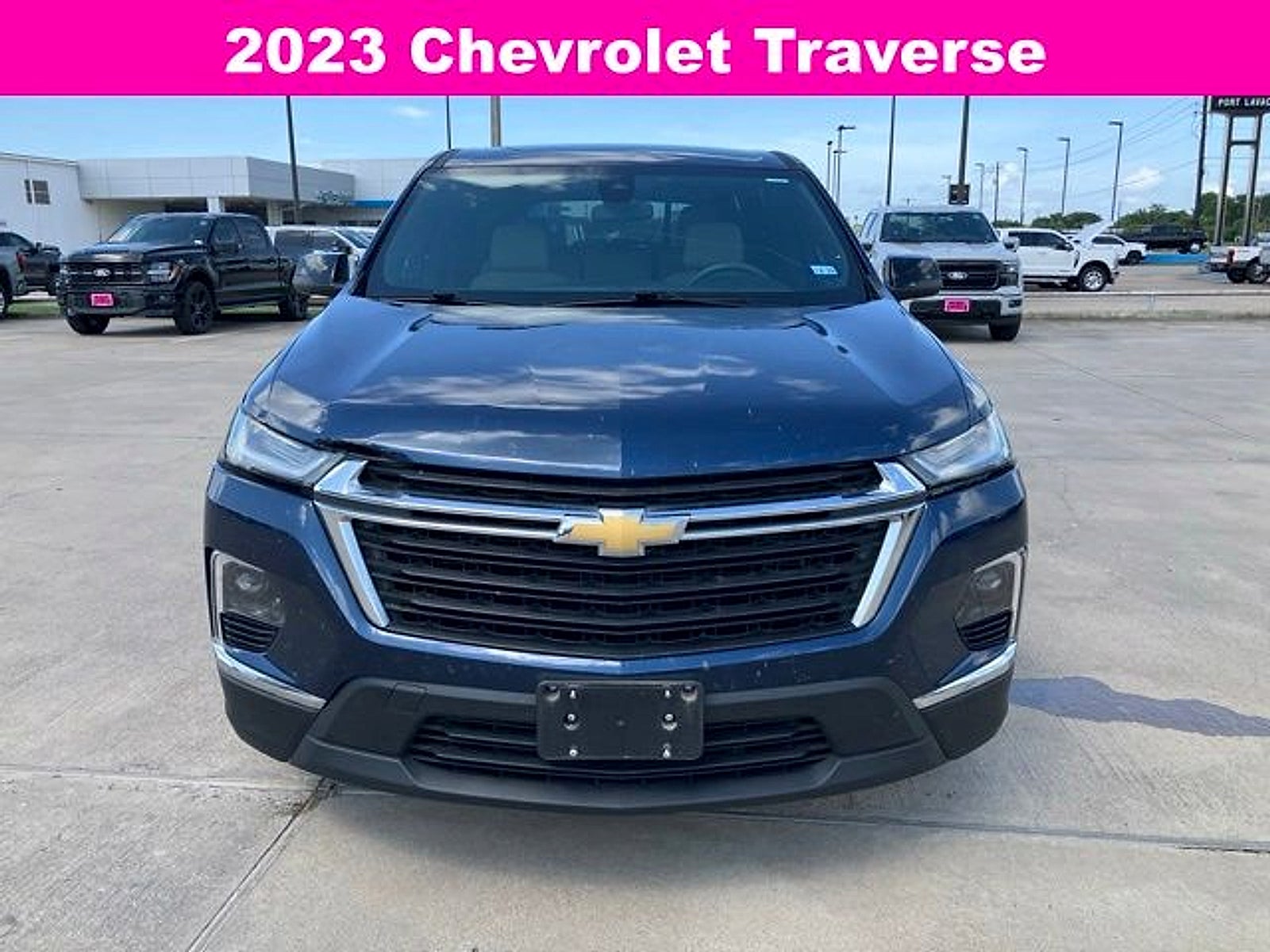 2023 Chevrolet Traverse FWD LS