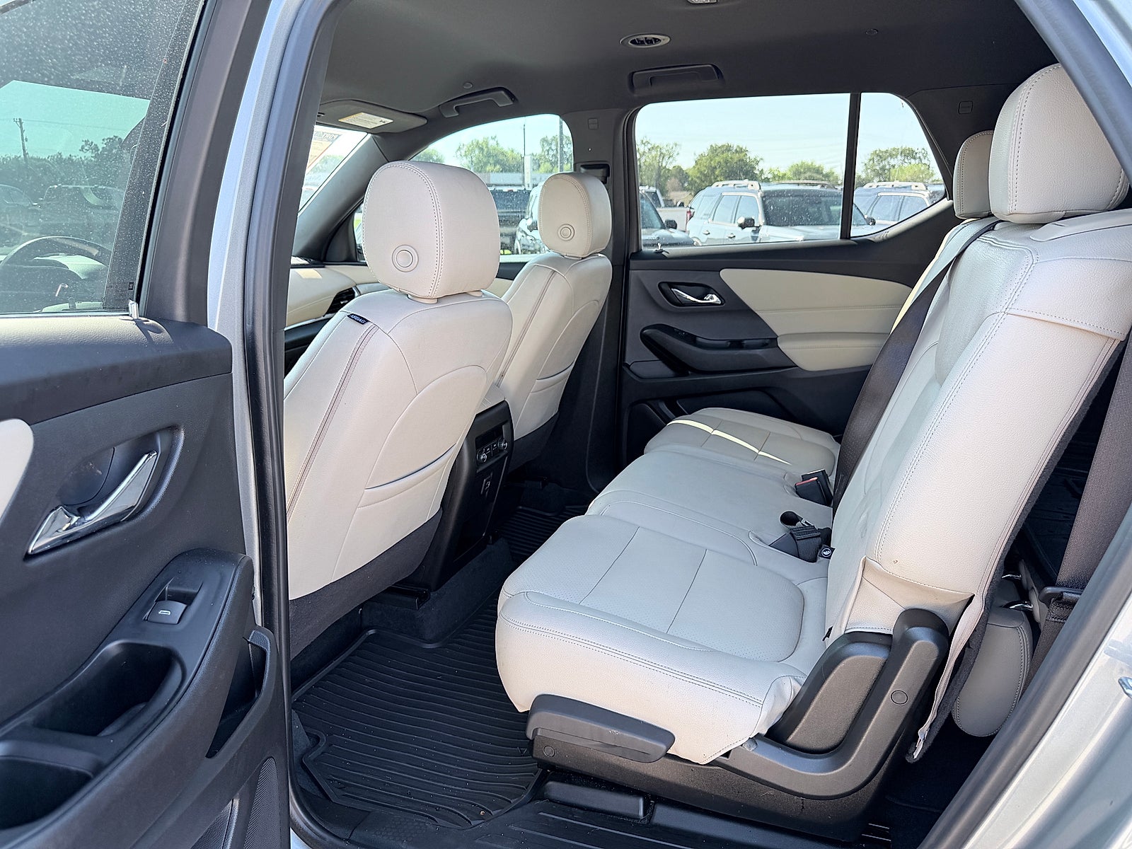 2023 Chevrolet Traverse FWD LS