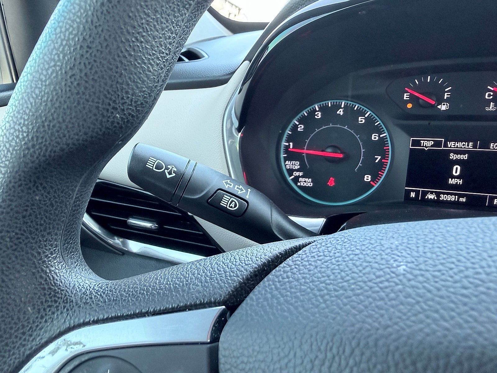 2023 Chevrolet Traverse FWD LS