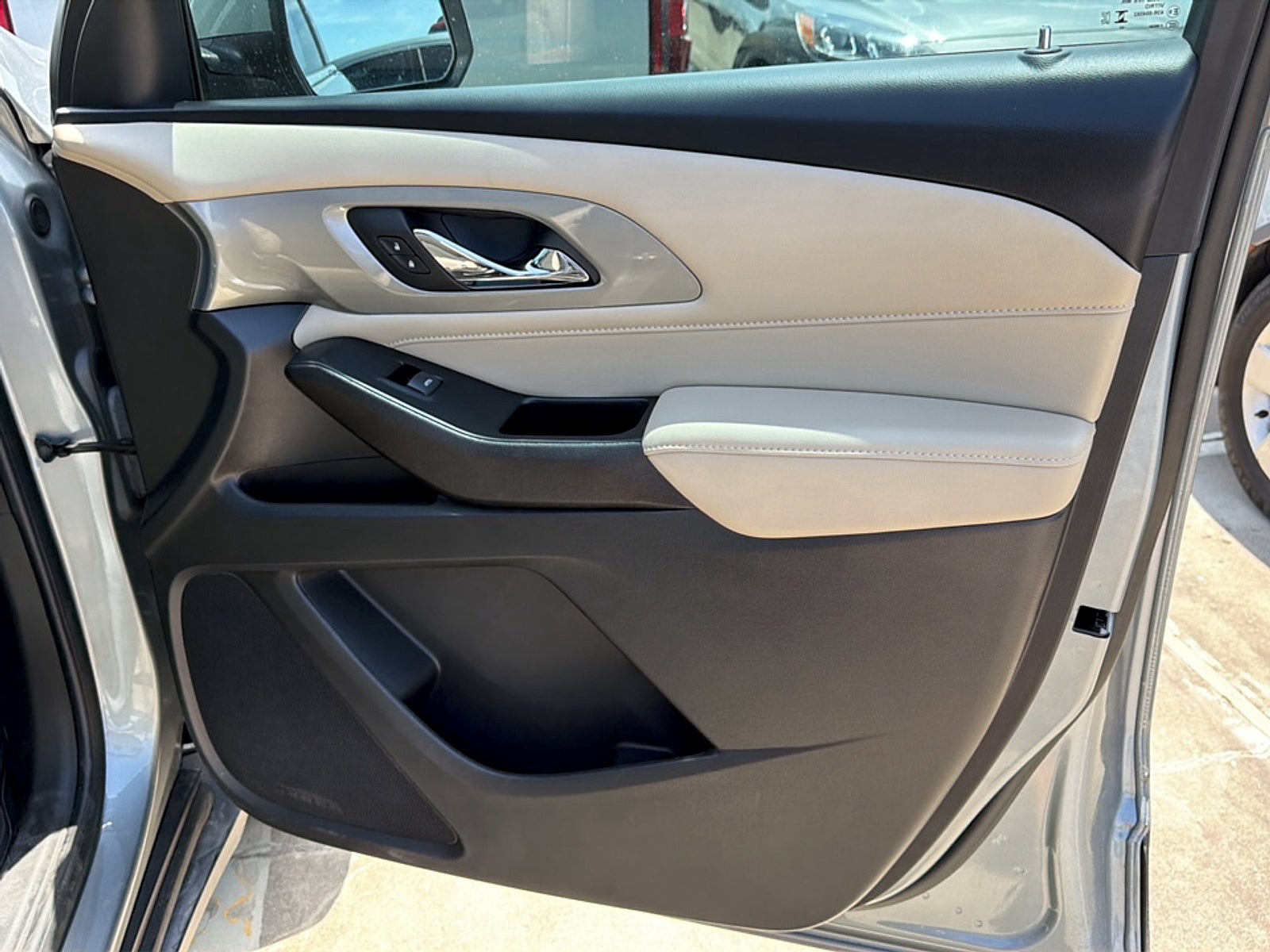 2023 Chevrolet Traverse FWD LS