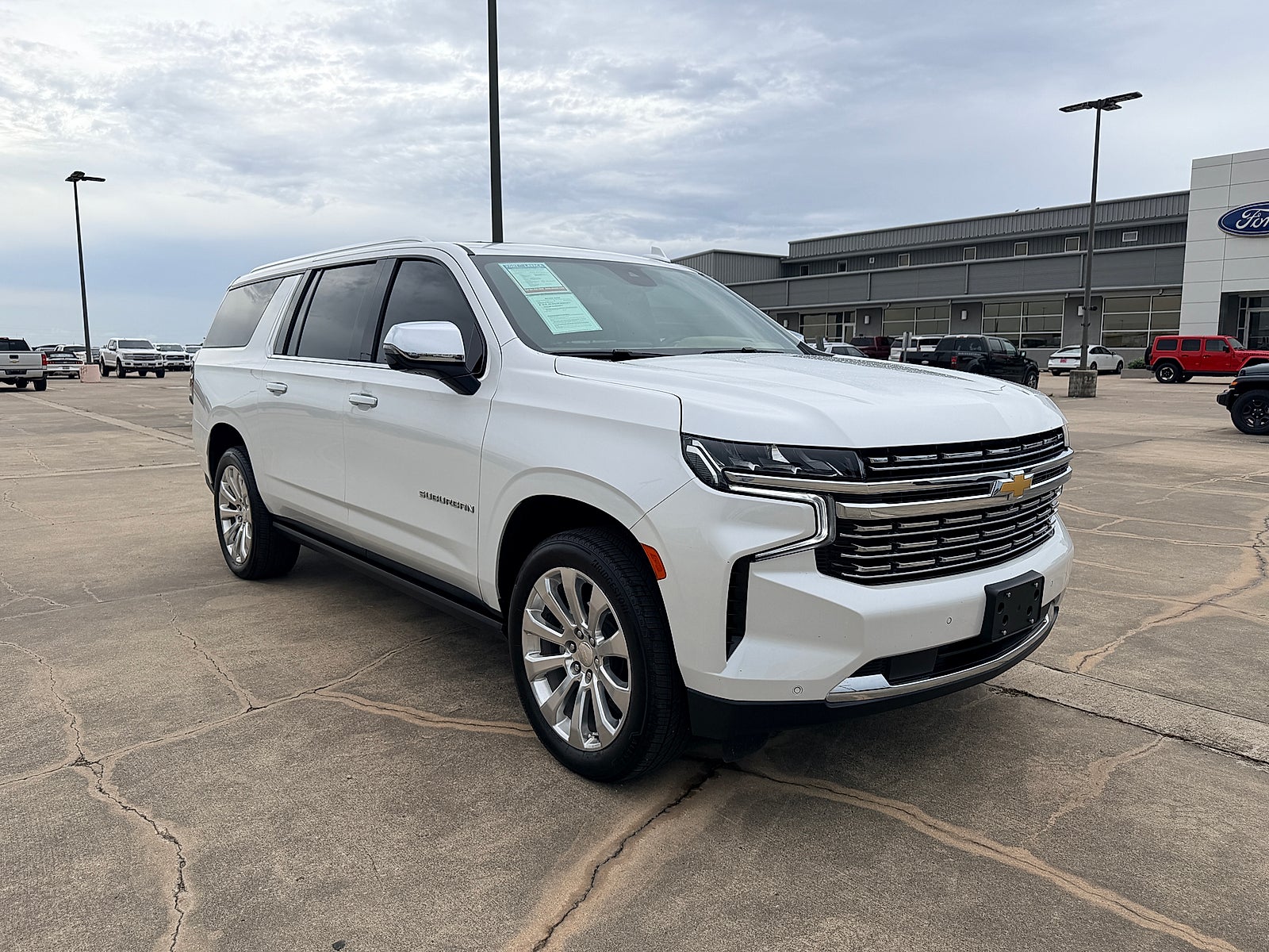 2024 Chevrolet Suburban 2WD Premier