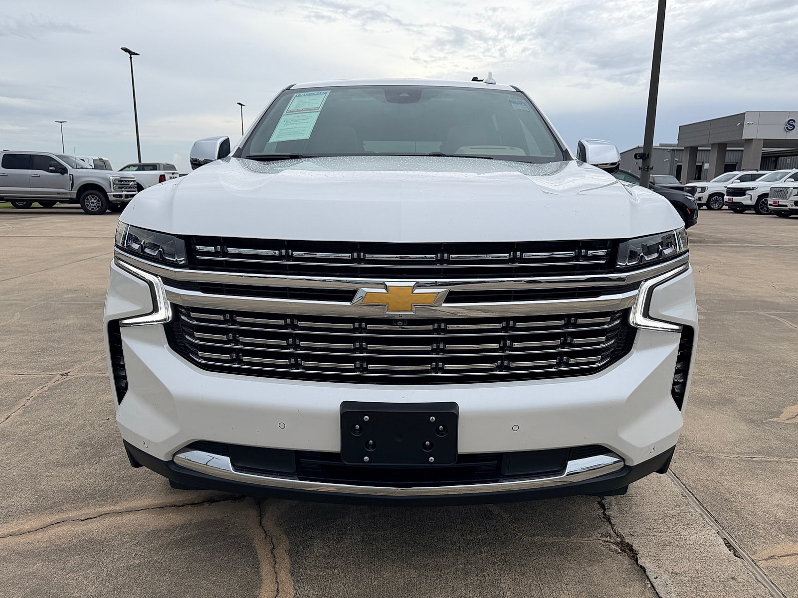 2024 Chevrolet Suburban 2WD Premier