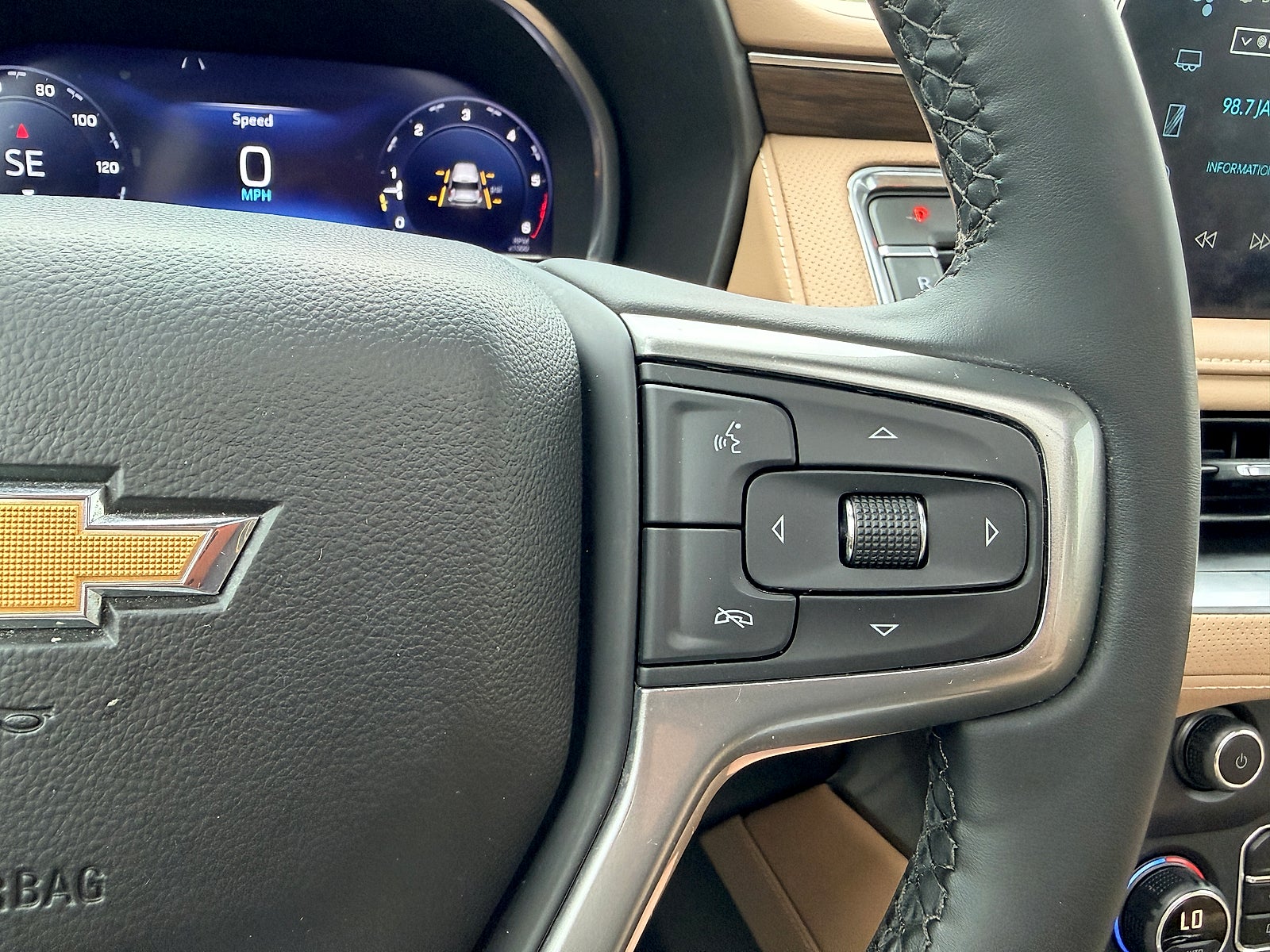 2024 Chevrolet Suburban 2WD Premier