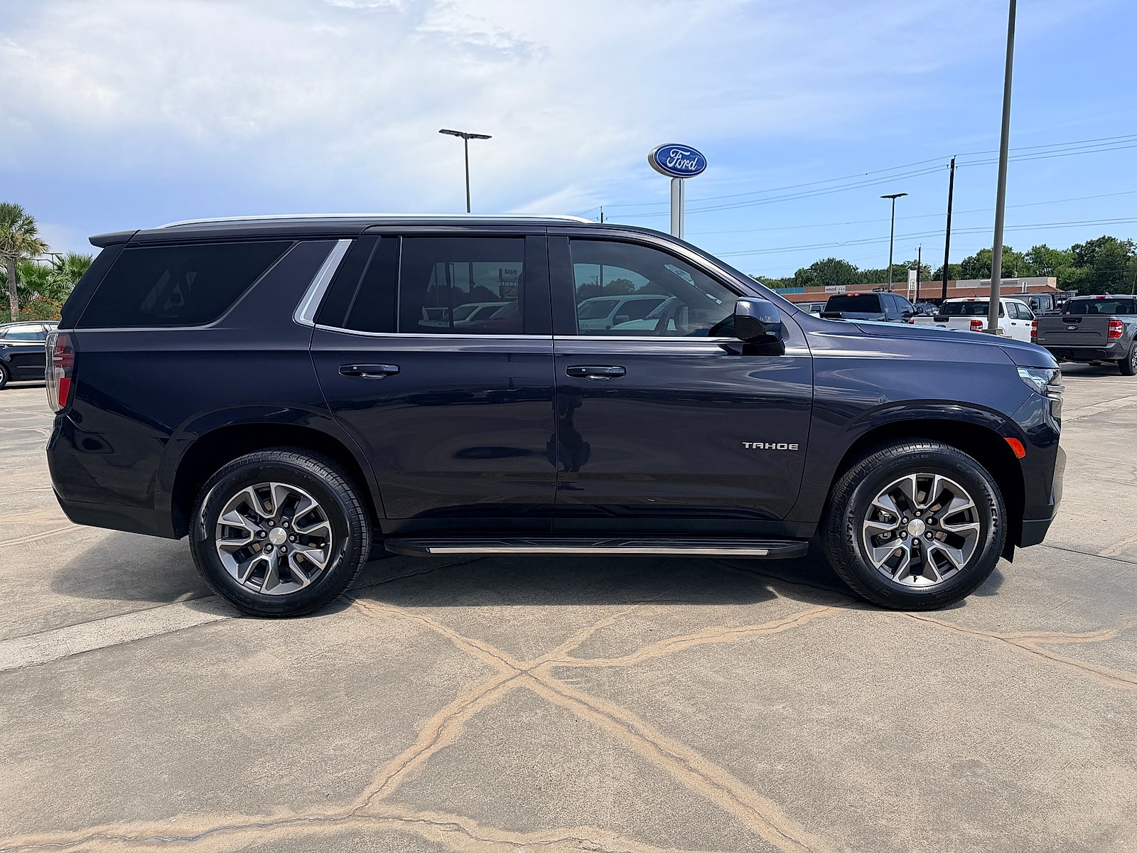 2023 Chevrolet Tahoe 2WD LS